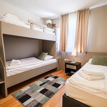 Marina Levant 203&202 포르토로즈