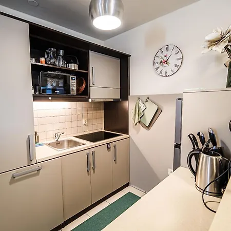 Marina Levant 203&202 아파트