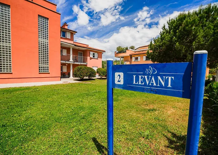 Appartamento Marina Levant 203&202 *