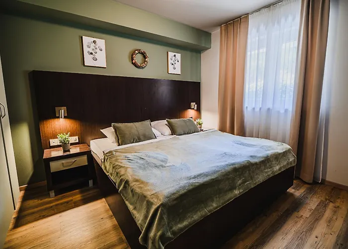 Marina Levant 203&202